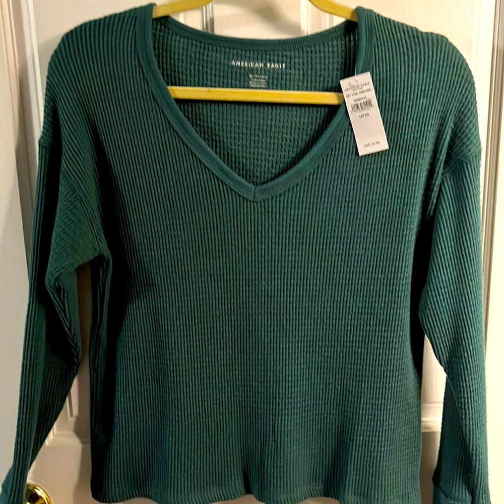 American Eagle long sleeve XS NWT super soft